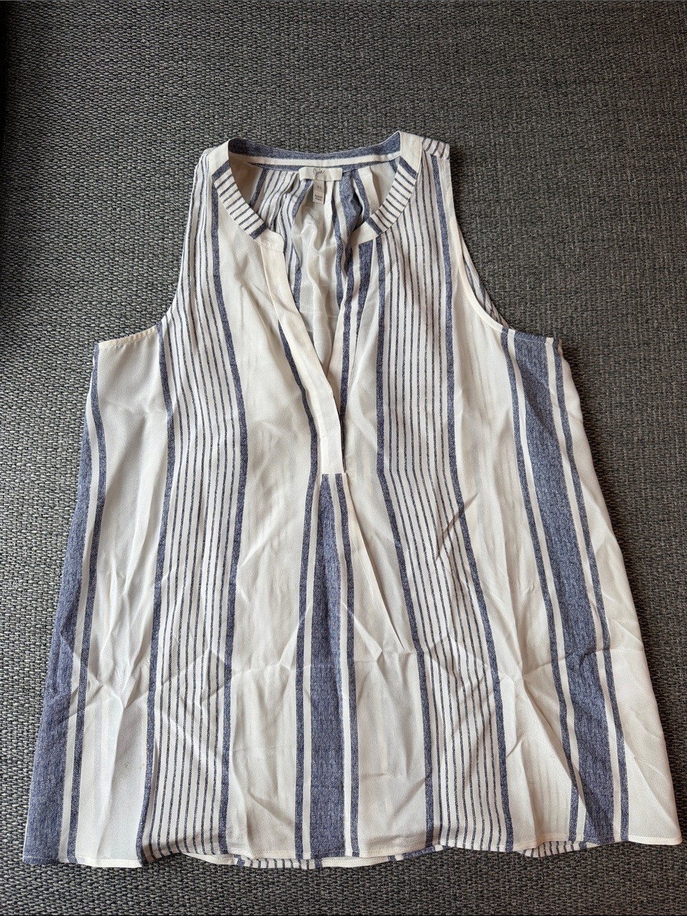 Joie White and Navy Vertical Stripe Sleeveless V-Neck Tank